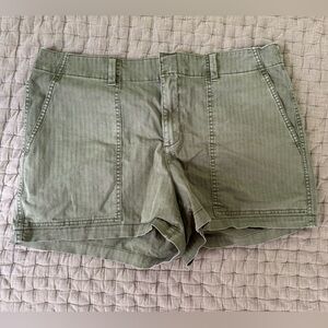 Gap Womens Shorts Mid Rise Flat Front Slash Pockets Size 14 tall